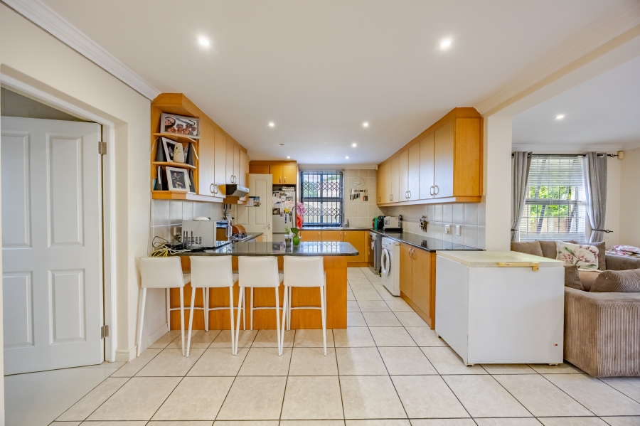 4 Bedroom Property for Sale in Royal Ascot Western Cape